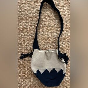 Hand made in Colombia New Authentic woven Navy and Cream Shoulder Bag